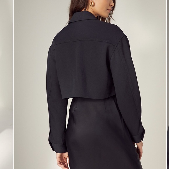 Aritzia - little cropped jacket (black) - Picture 7 of 10